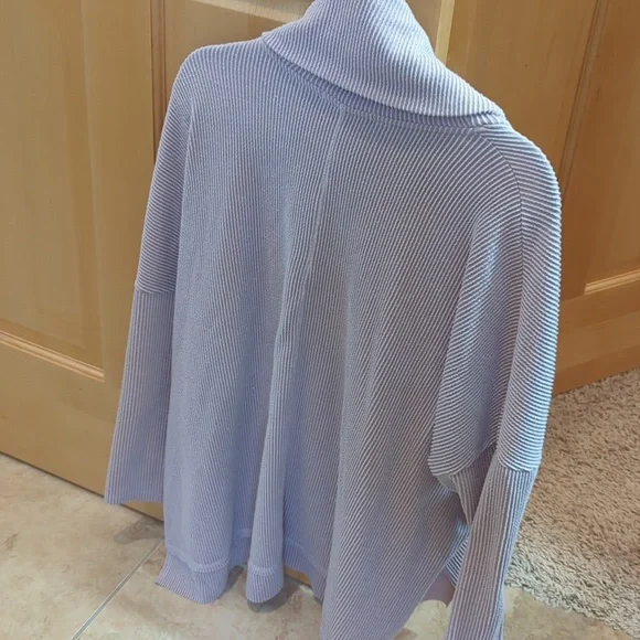 Gibson look - cowl neck - Picture 3 of 3